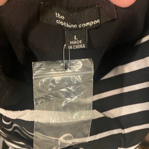 Fun wide leg criss cross halter dress - Picture 7 of 7